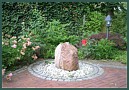 Teilansichten fertiger Garten- und Landschaftsbauanlagen