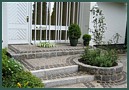 Teilansichten fertiger Garten- und Landschaftsbauanlagen